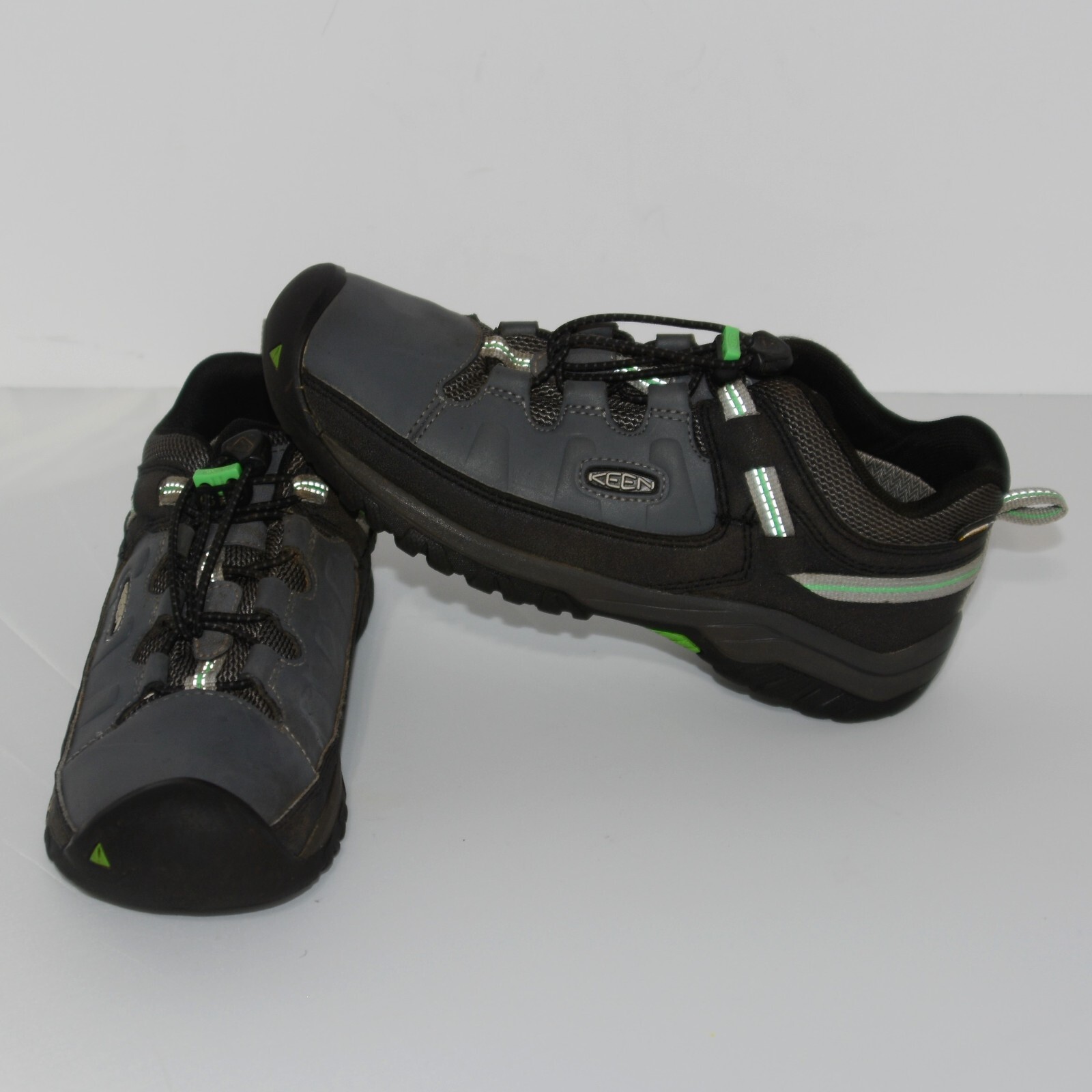 Scarpe da trekking Keen Targhee bambini basse impermeabili acciaio grigio verde irlandese taglia 5 US