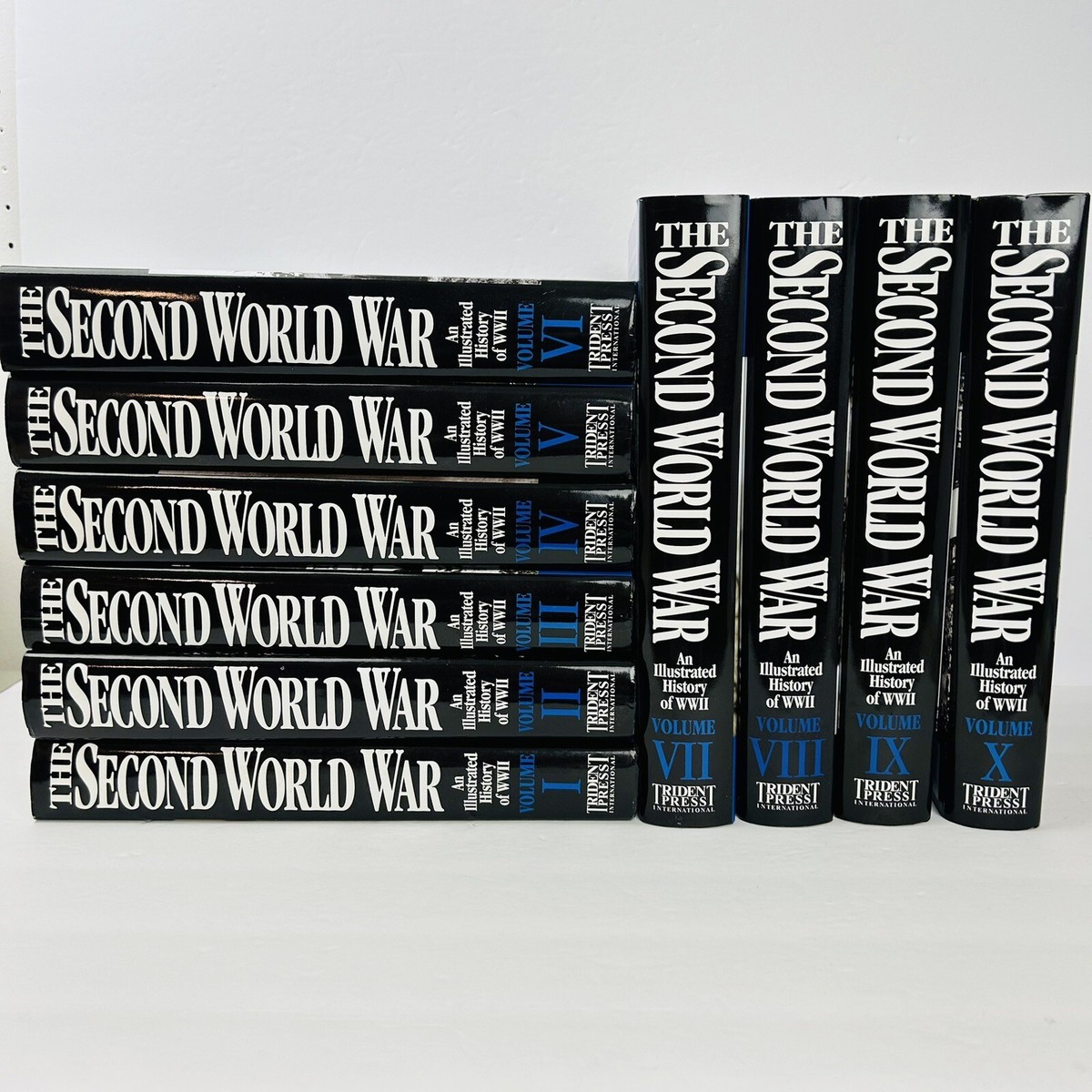 【値下げ】Illustrated History of World WarII The Second World War An Illustrated History of WWII