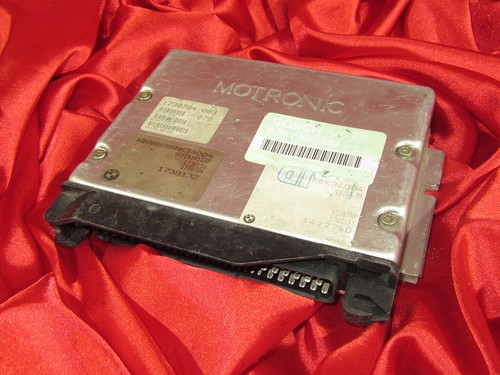 BMW E36 E34 3 5 series 2.5i M50 Engine BASIC CONTROL MODULE DME M3.1 1730784 - Picture 4 of 6