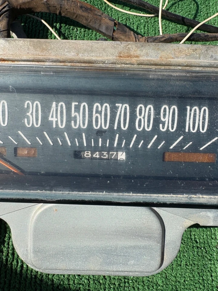 1963 Pontiac Grand Prix speedometer & gauge cluster 63 Foto 4 de 4