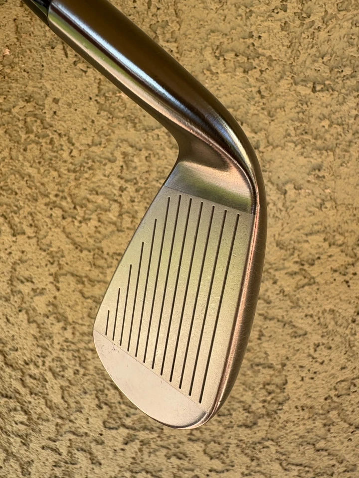 ADAMS IDEA BLACK CB3 FORGED 4 IRON +1" - KBS TOUR 90G REGULAR FLEX STEEL SHAFT - Image 2 of 4