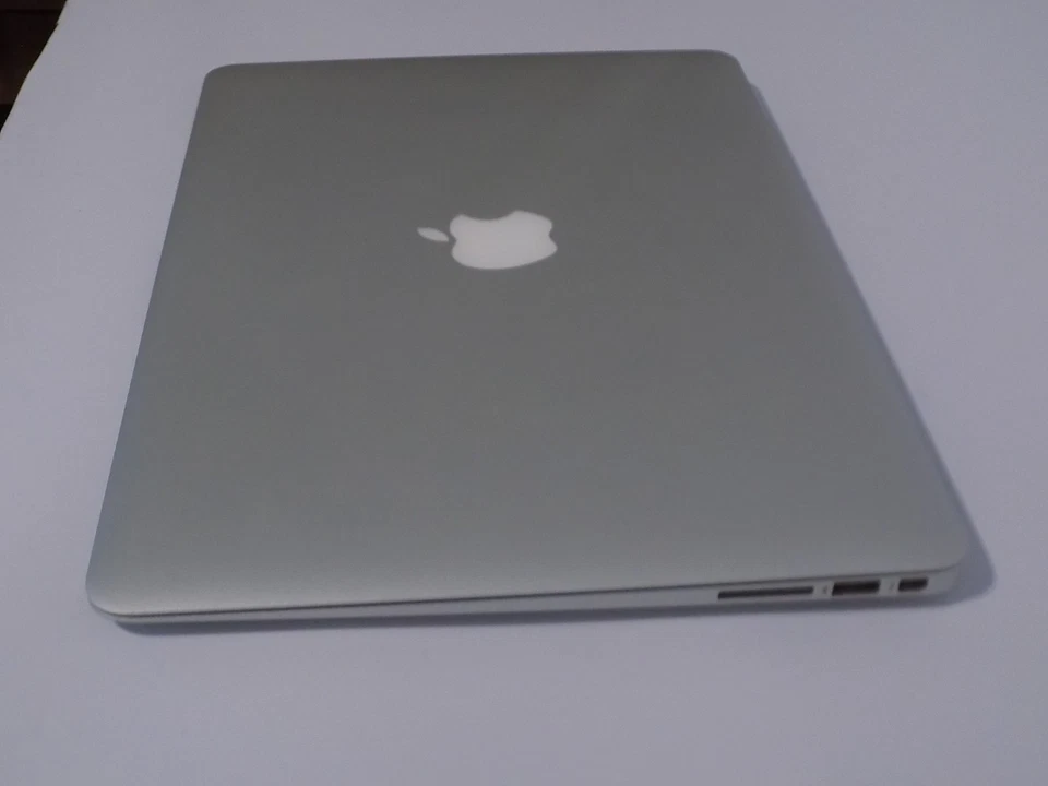 Apple MacBook Air A1466 2015 13'' Intel i5 5 Gen. 1,60GHz, 8GB RAM 128GB SSD A+ - Immagine 4 di 4