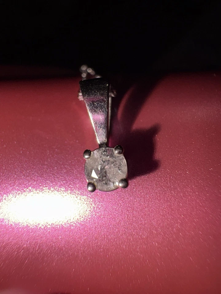 Collar solitario de diamantes de oro blanco de 1/4 quilate Zales Foto 2 de 4