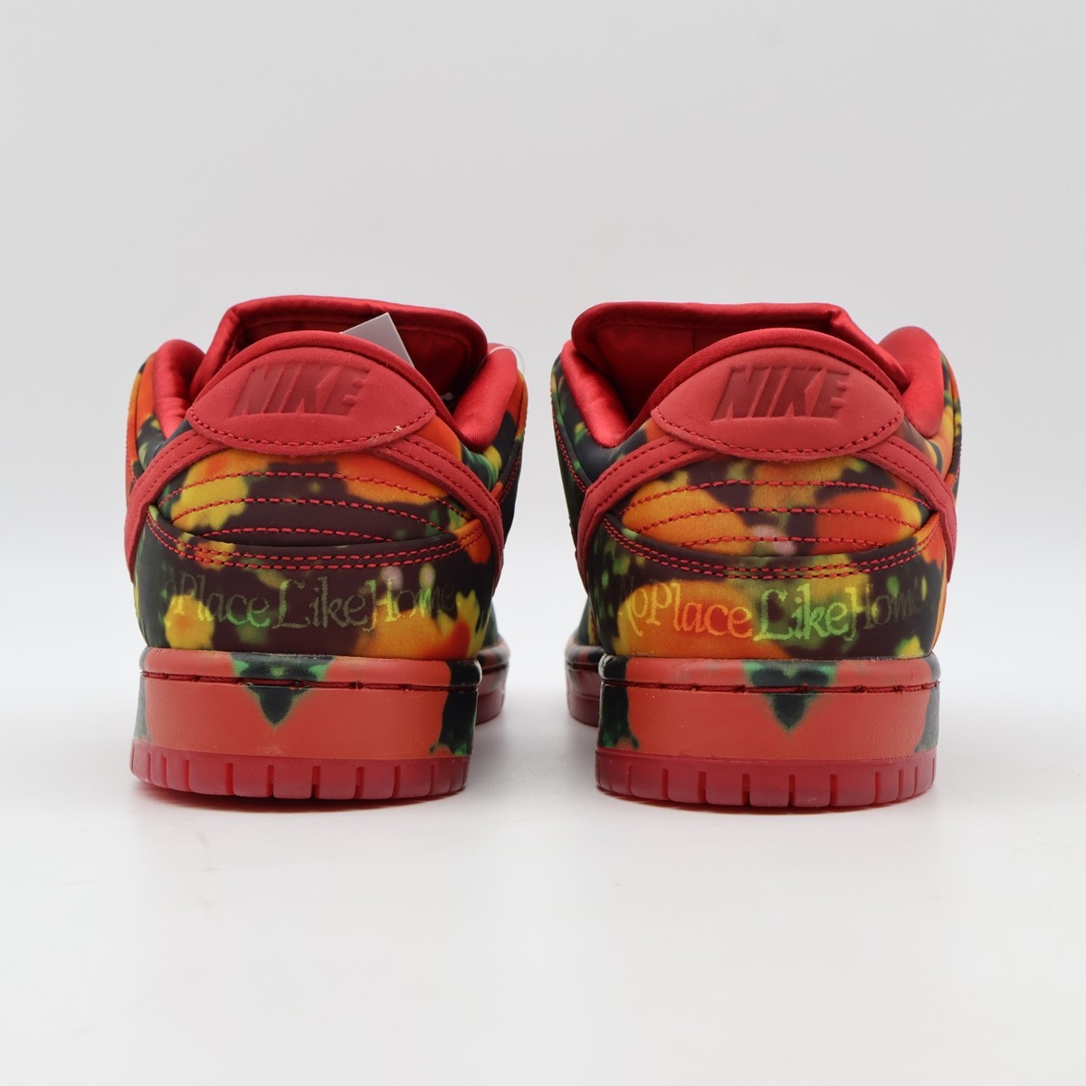 Size 9.5 - The Wizard of Oz x Nike Dunk SB Low Poppy Field for