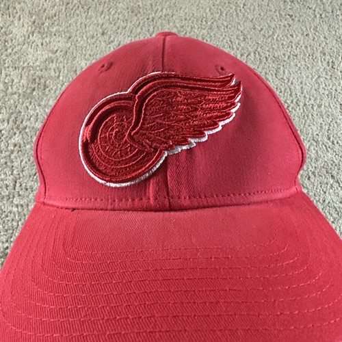 Detroit Redwings Mütze Kappe Herren rot L/XL tailliert Stretch Adidas Hockey Y2K - Bild 6 von 9