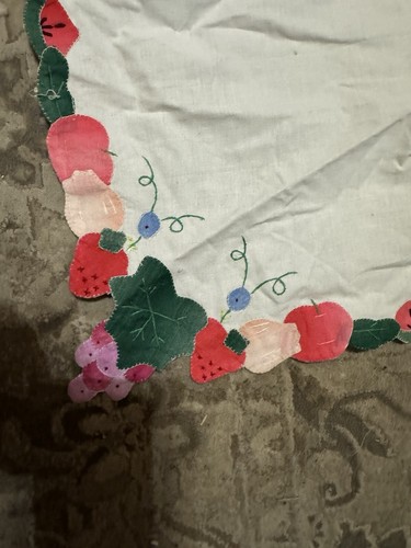 Vtg Table Runner 36" Handmade Applique Embroidery Fruit B9 - Picture 3 of 5
