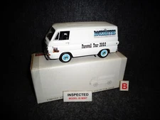 SpecCast 1964 DODGE A100 VAN ROCKSMITHS TRUCK Liberty Classics 1:25 Scale Bank 