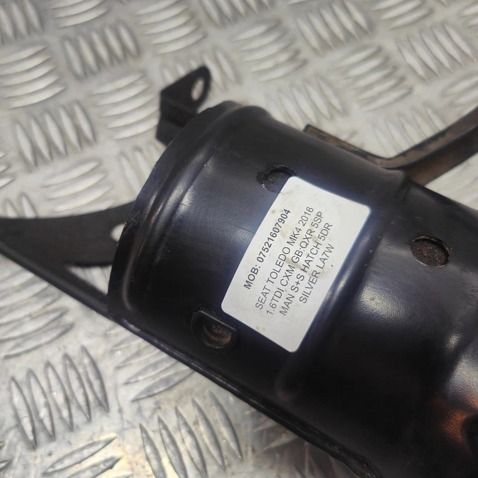 CARCASA FILTRO COMBUSTIBLE DIÉSEL SEAT TOLEDO MK4 AUDI A1 1.6TDI CXM 6R0127224E 15-18 Foto 2 de 4