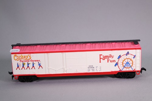 LE4730 IHC 400 Ho Wagon Cirque Corkey's Carnival Caravan Family Fun CCC 123456 | Zustand: Occasion
