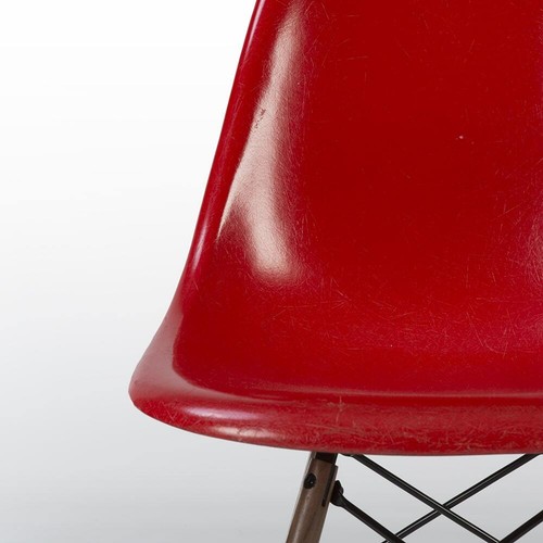 Herman Miller Eames DSW Red Pair 2 Original Fiberglass Dining Side Shell Chairs - Picture 6 of 8