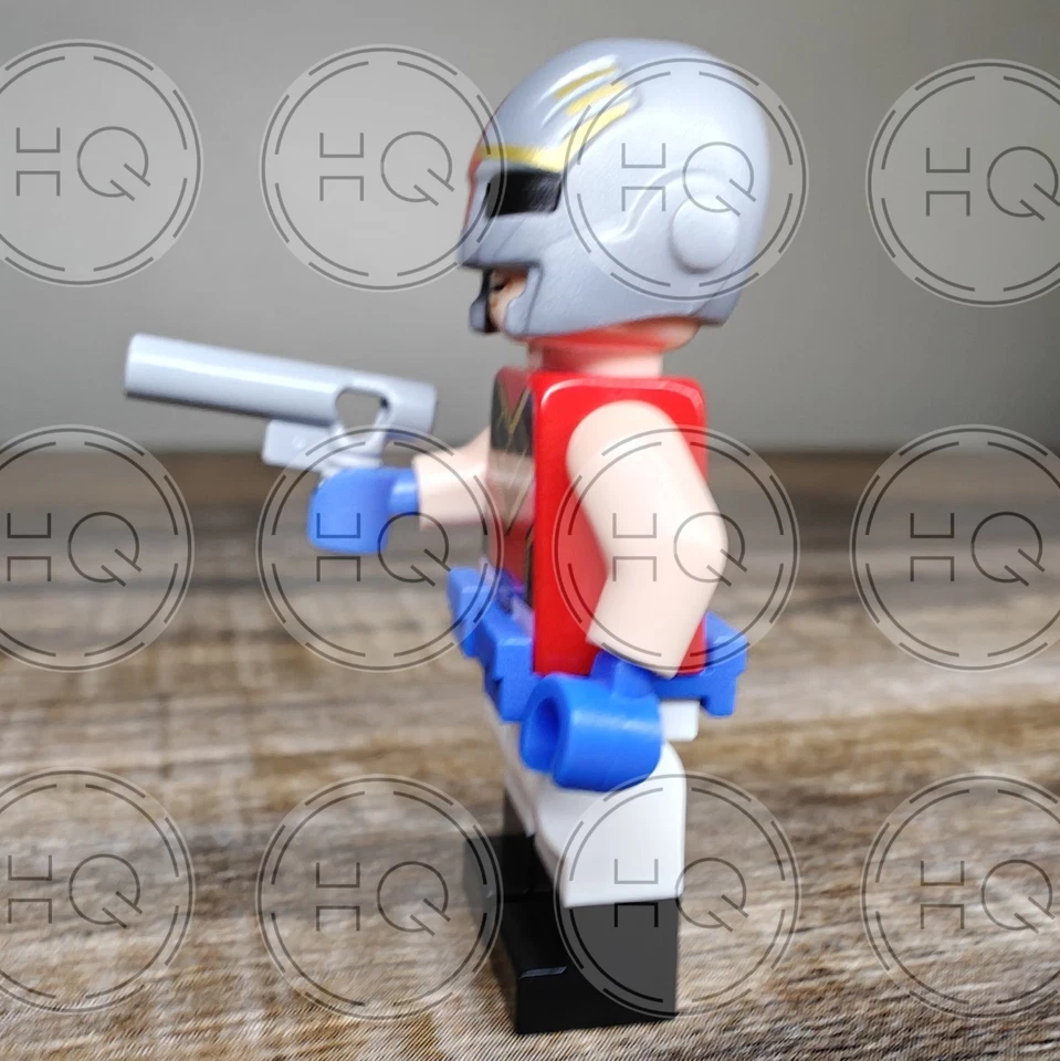 **NEW** 100% LEGO Peacemaker DC Comics Super Hero HBO Max Minifigure - Image 2 of 4