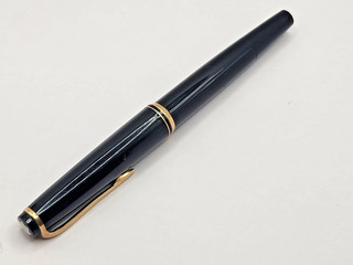 MONTBLANC no:22 [ Top Zustand] Gold Feder B 585er.