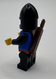 Lego Black Falcon 6102 6103 6062 Black Legs with Red Hips Castle Minifigure