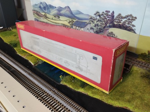 Hornby R2523 (OO) EWS schwarz Klasse 67 '67005 QUEENS MESSENGER'. | Condition: Used