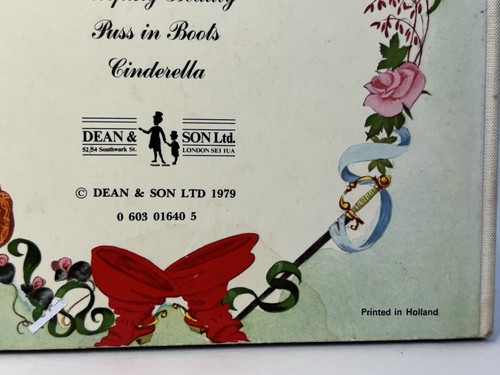 Dean Board Books The Wonderful Story of Cinderella - 1979 Hardcover - Picture 3 of 6