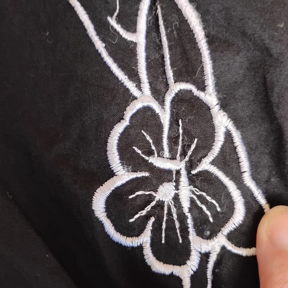 Top Babydoll mediano My Michelle lazo bordado manga aleteada algodón Y2K Foto 4 de 4