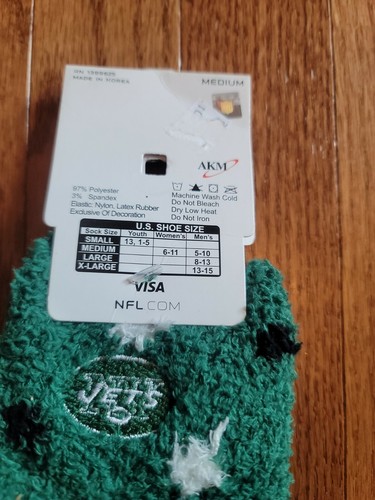 New York Jets NFL Unisex Fuzzy Green Socks - Size Medium, New With Tags - Picture 2 of 2