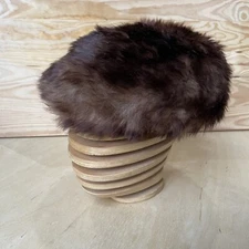 Vintage Abraham & Straus Women’s Fur Suede Hat Flat Cap Brown