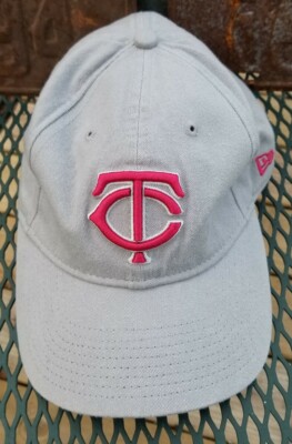 MINNESOTA TWINS New Era 9TWENTY Women display picture 1