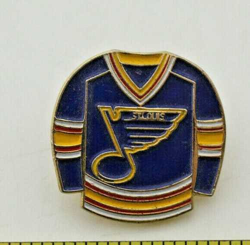 NHL St Louis Blues Hockey Team Jersey Official Collectible Pin 1991 Vintage - Picture 3 of 12