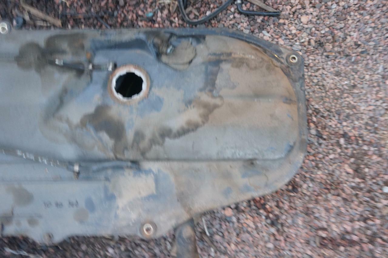 *Dented* OEM BMW E30 Late Model Petrol Fuel Gas Tank 8991 325i 325ix