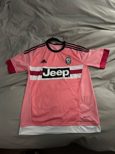 Juventes 15/16 Paul Pogba pink kit