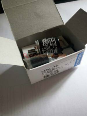 1PC Neu OMRON E6A2-CW3C 200P/R E6A2CW3C Rotierende Encoder