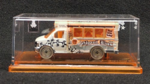 Matchbox Dream Halloween 2010 Ghoul Bus - Picture 4 of 12