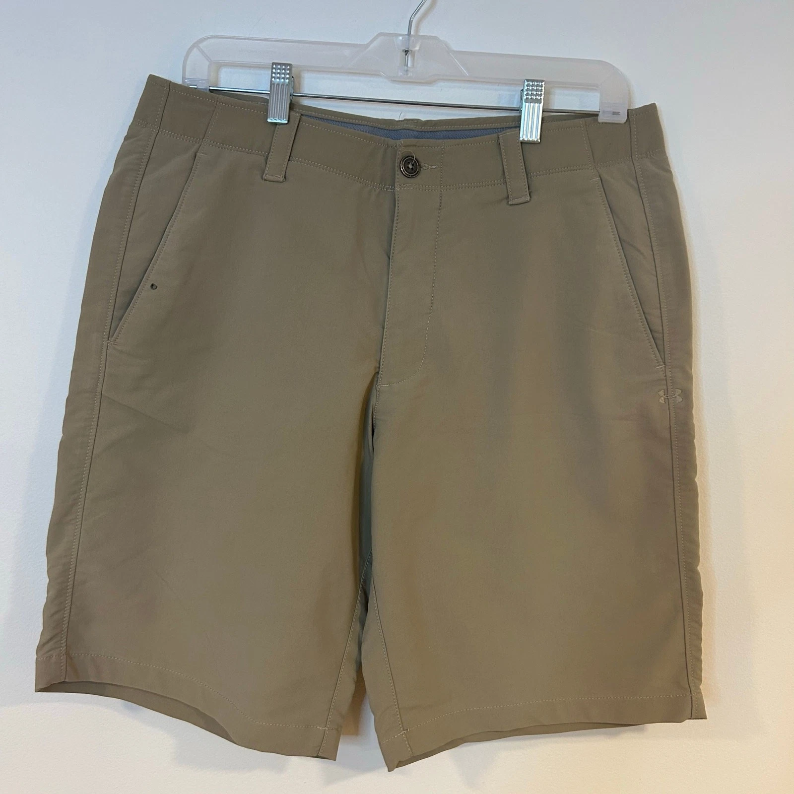 Under Armor Performance Golf Shorts Sz 34 Tan Pickelball Sportswear Athletic