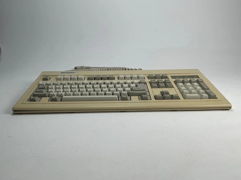 Tandon Keyboard for Vintage IBM PC Personal Computers Model RT-101 - Image 2 of 4
