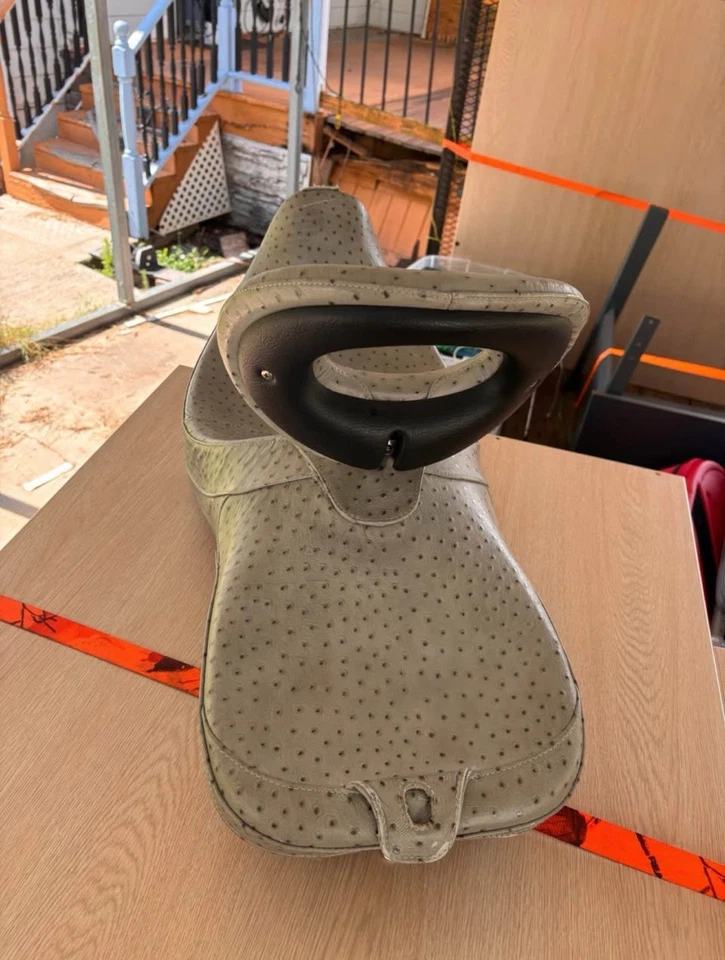 Asiento de cuero Corbin avestruz para Harley Soft Tail 02-08 Foto 3 de 4