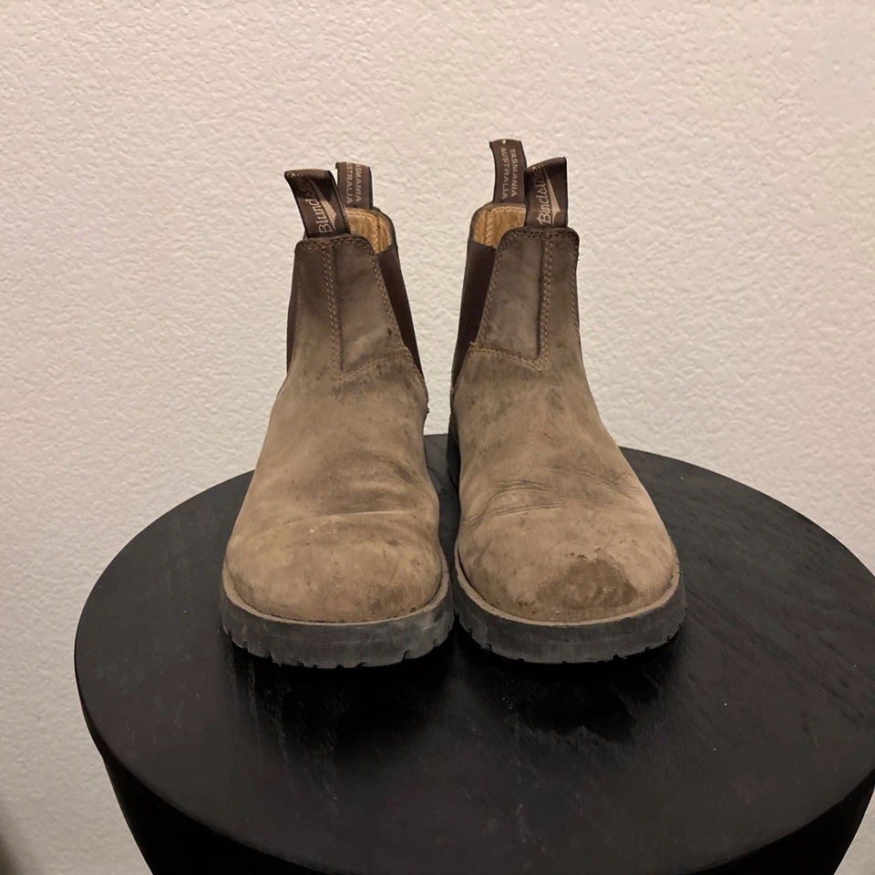 Bota Chelsea Blundstone 585 para hombre, talla 9- marrón rústico VIBRAM GUMLITE RESUELA Foto 2 de 4