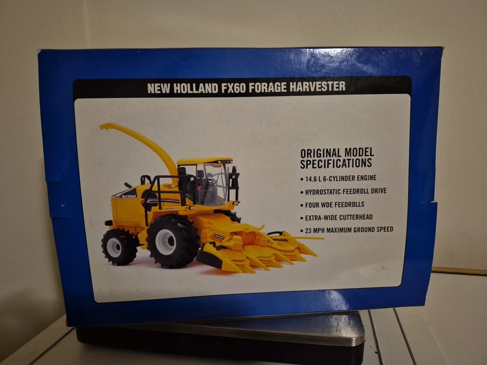 1:32 Ertl New Holland FX60 Forage Harvester Diecast NIB - Image 3 of 4