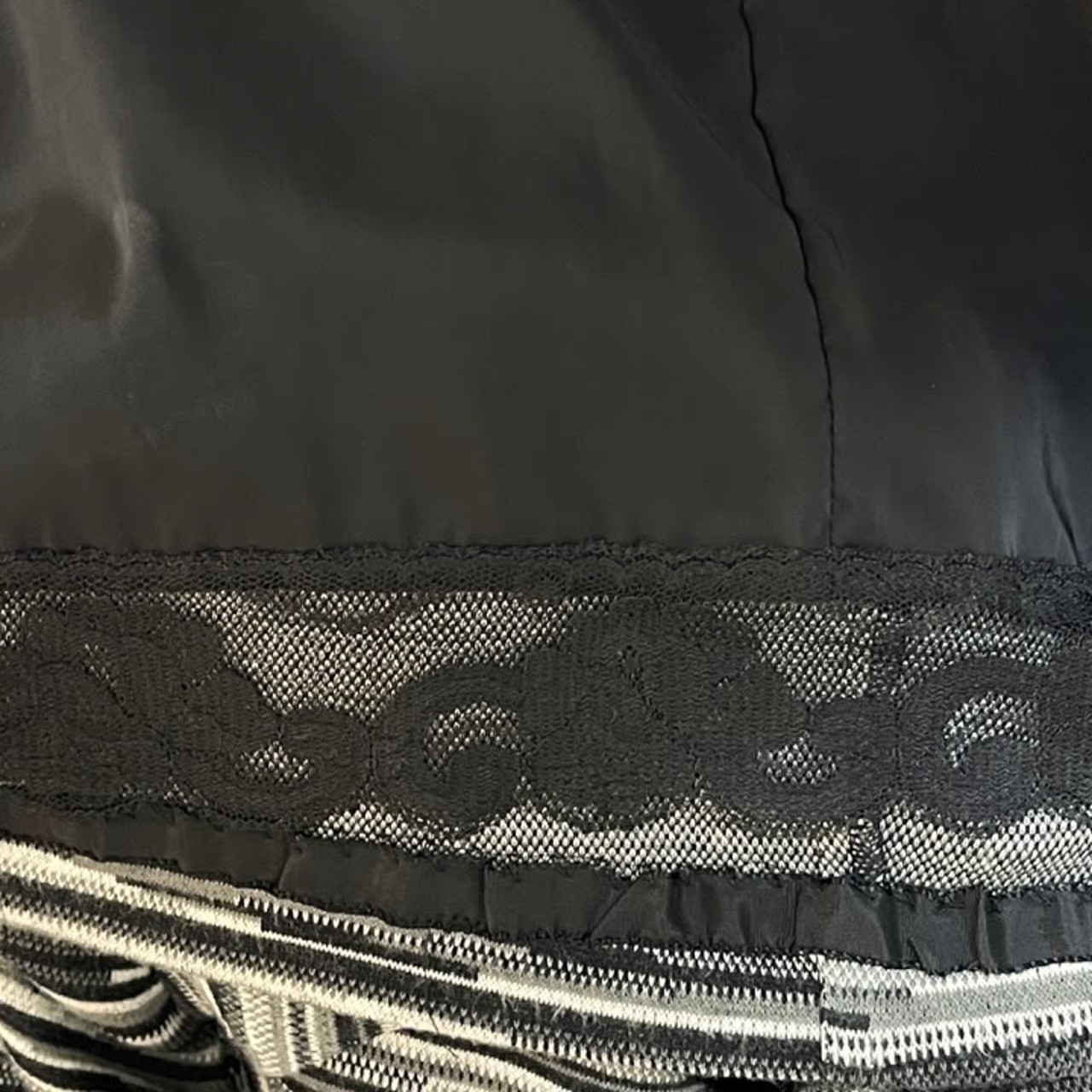 Trina Turk Size 10 Woman's Black Gray Striped Knit Sheath Career Dress