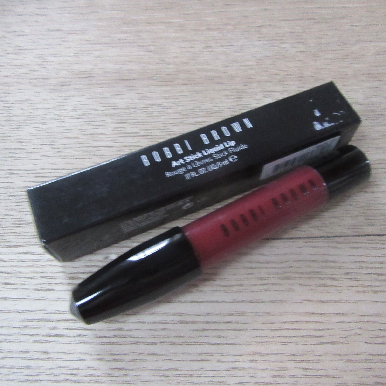 BOBBI BROWN Art Stick Liquid Lip CHERRY 5ML.