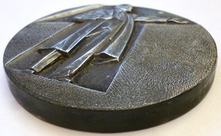 RUSSLAND 1917 (1977?) Lenin bei einer Rede 81 mm 275 g