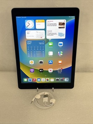 Apple iPad Pro (9.7-inch) A1674 32 GB, Wi-Fi + 4G, 9.7'' - Space Gray *Read*