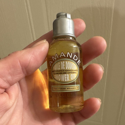 L'Occitane Amande Almond Shower Oil, Almond Oil Scent, Travel Size Cleansing