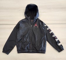 Nike AIR JORDAN Wings Hooded Fleece Lined Black Windbreaker Size Youth 8-10yrs 