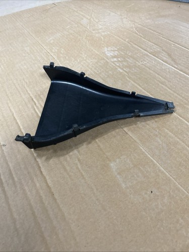 Vauxhall Vx220 Under tray Intake Engine Cooling Vent - Picture 5 of 7