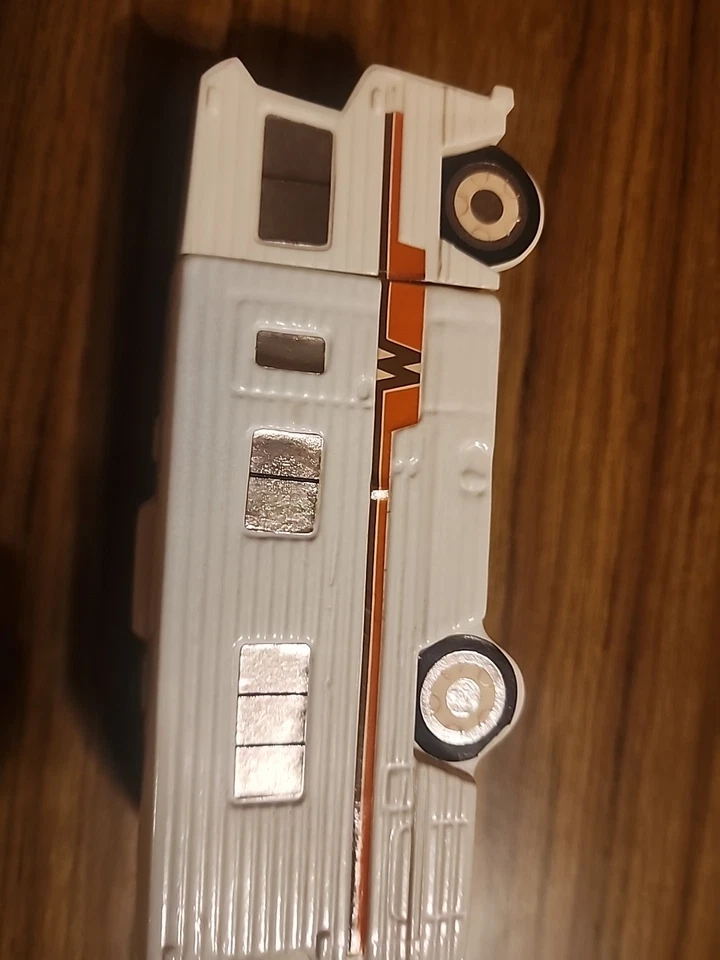 Vintage Avon Winnebago Motor Home After Shave Collectable bottle - Image 3 of 4