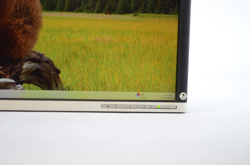 HP Compaq LA2405wg 24" 1920x1200 Widescreen LCD Monitor  DVI VGA DPort No Stand - Image 2 of 4