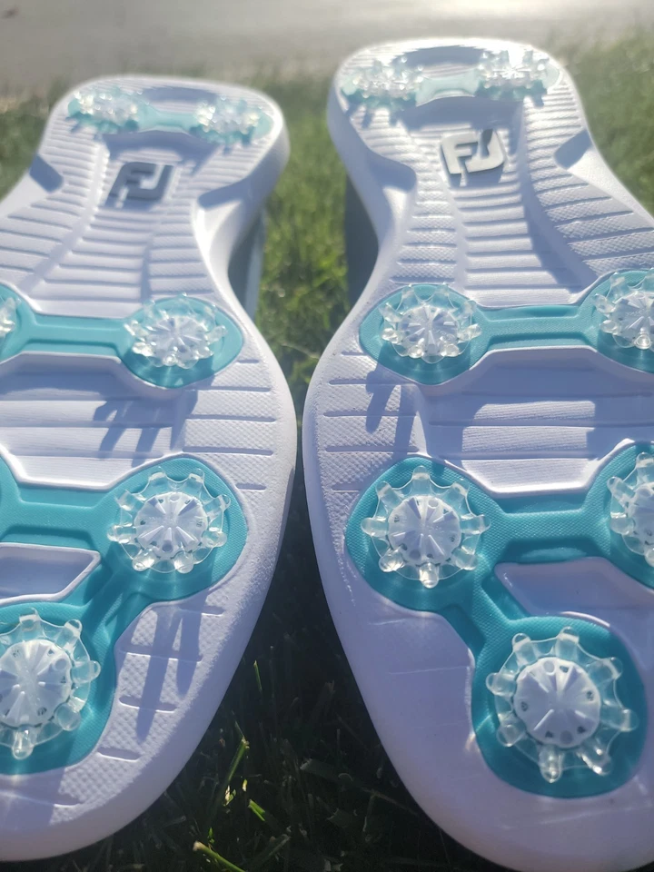 Zapatos de golf FootJoy Traditions 10,5 medianos para hombre - blancos/azules/rosa nuevos con caja Foto 2 de 4