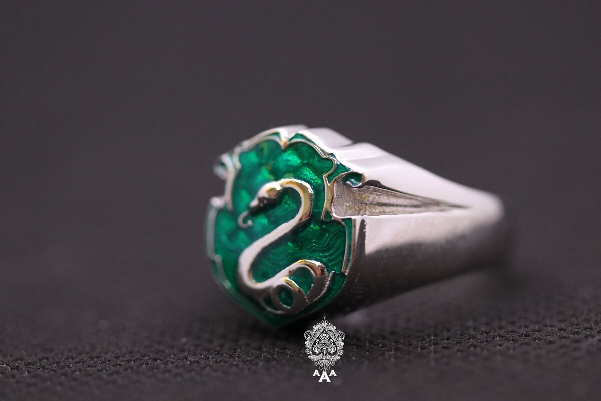 Slytherin™ House Ring Stack