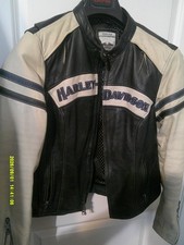 womans harley davidson leather jacket size medium