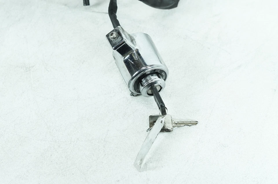 Harley Sportster XL1200 2000 OEM arnés de cableado principal interruptor de encendido y llave Foto 2 de 4