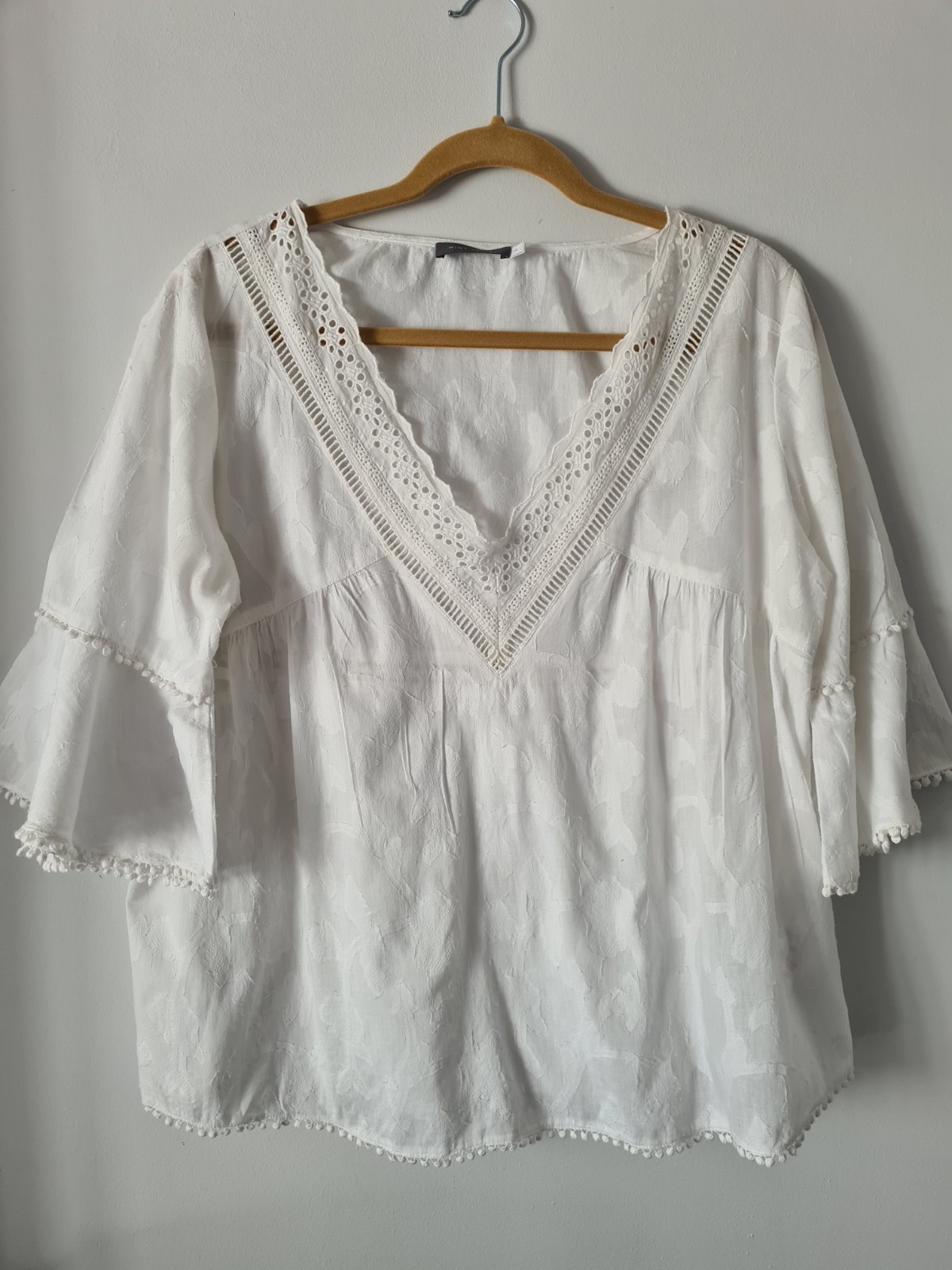 Mint Velvet White Plunge V Neck Cutwork Tunic Style Flutter Sleeve Top Shirt 18