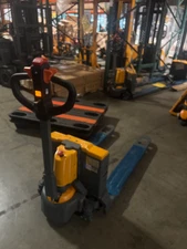 APOLLOLIFT Used 3300lb Sideway Li-ion Battery Full Electric Pallet Jack 48"X27"