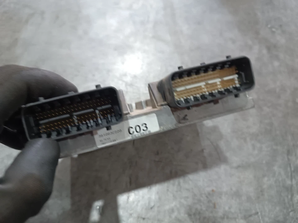 KIA SORENTO I JC Centralina Motore ECU 3.3 182kW 248CV Centralina 39106-3C220 - Immagine 3 di 4