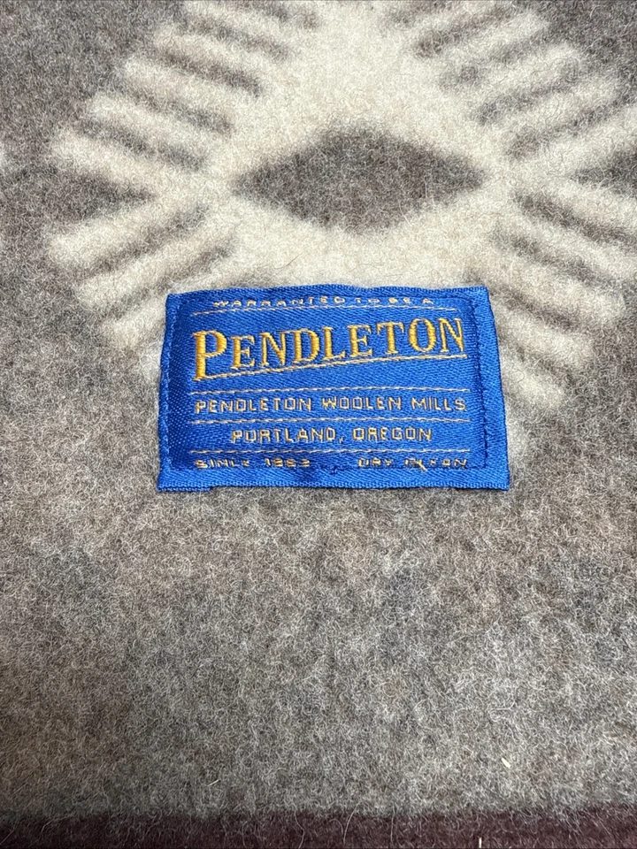 Vintage Pendleton Wool Blanket Chimayo Aztec Navajo Styling 58x56 USA - Image 2 of 4
